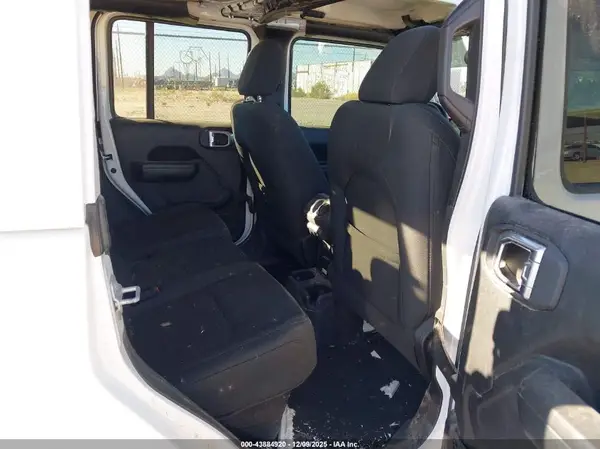 1C6JJTBG2NL103270 2022 JEEP GLADIATOR - Image 8