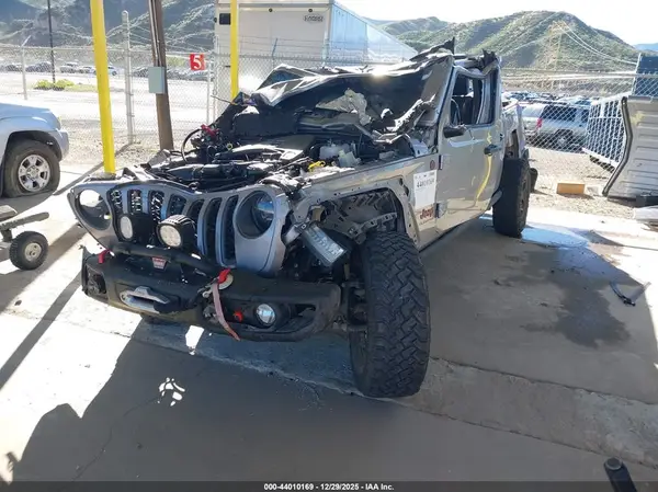 1C6JJTBG3LL105672 2020 JEEP GLADIATOR - Image 2