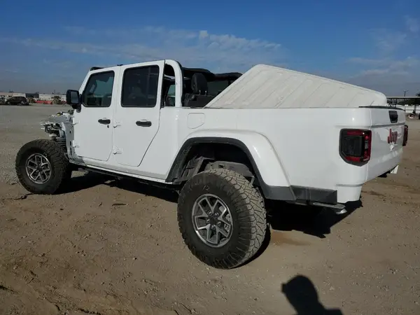 1C6JJTBG5RL130288 2024 JEEP GLADIATOR - Image 2