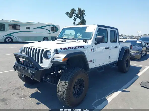 1C6JJTBG9PL576005 2023 JEEP GLADIATOR - Image 2