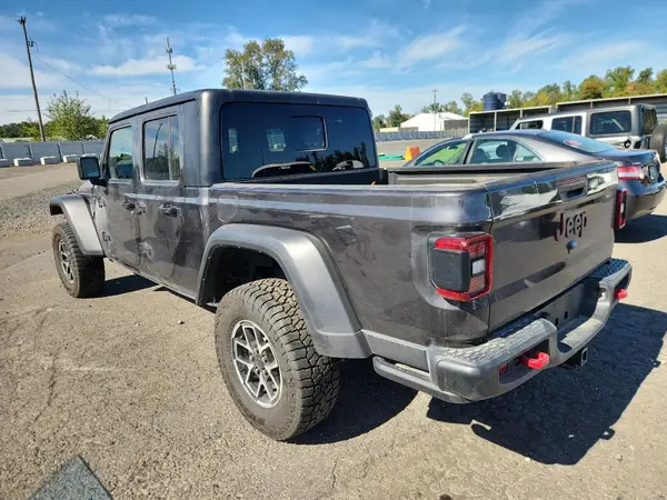 1C6JJTBG9RL115390 2024 JEEP GLADIATOR - Image 2