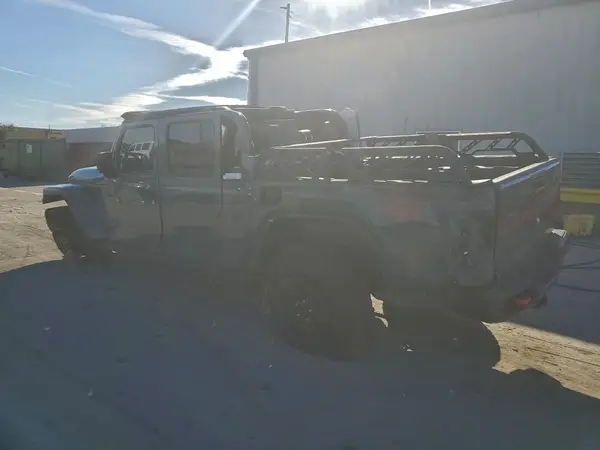 1C6JJTEG6NL111464 2022 JEEP GLADIATOR - Image 2
