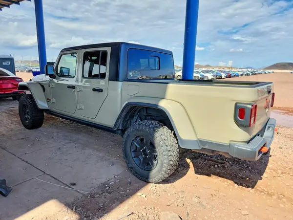 1C6JJTEG7LL208427 2020 JEEP GLADIATOR - Image 2