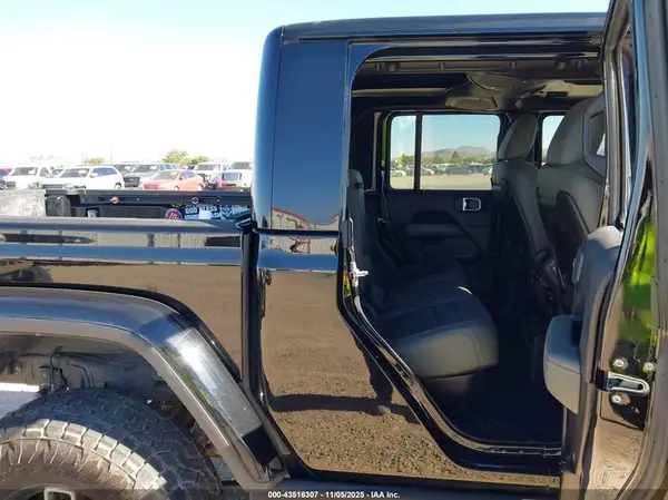 1C6JJTEG9RL112601 2024 JEEP GLADIATOR - Image 8