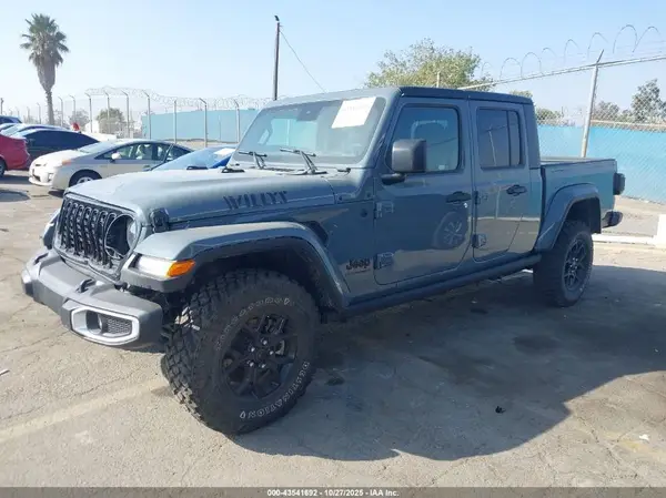 1C6PJTAG7SL500982 2025 JEEP GLADIATOR - Image 2