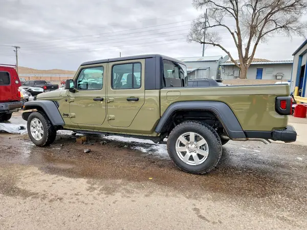 1C6PJTAG9SL517024 2025 JEEP GLADIATOR - Image 2