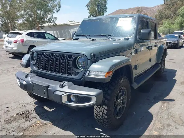 1C6PJTAG9SL518979 2025 JEEP GLADIATOR - Image 2