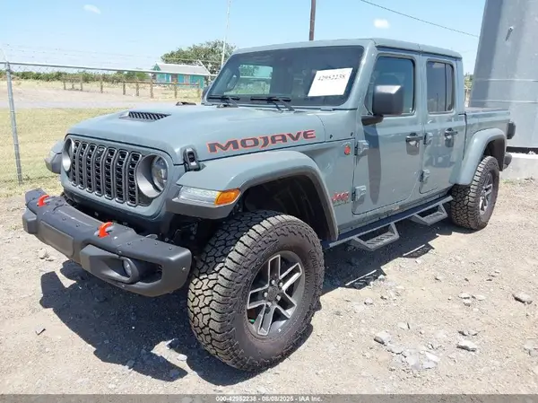 1C6RJTEG4SL509268 2025 JEEP GLADIATOR - Image 2