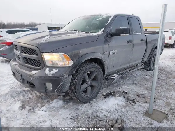 1C6RR7GT4JS104672 2018 DODGE RAM - Image 2