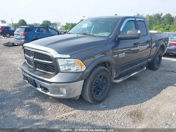 1C6RR7GT8HS667587 2017 DODGE RAM - Image 2
