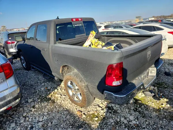 1C6RR7LT3HS620070 2017 DODGE RAM - Image 2