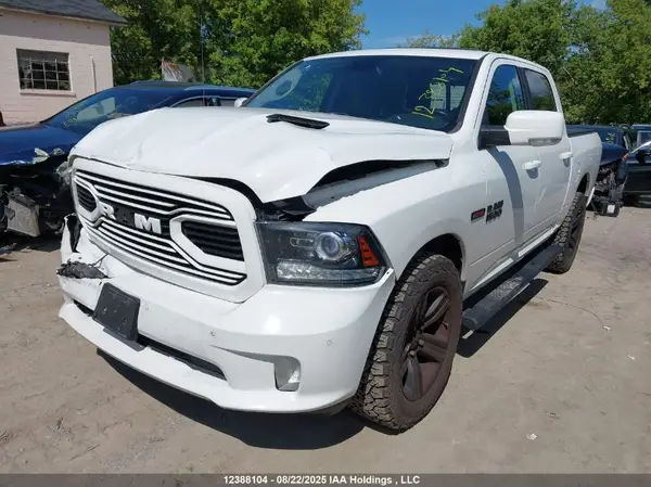 1C6RR7MM6JS300285 2018 DODGE RAM - Image 2