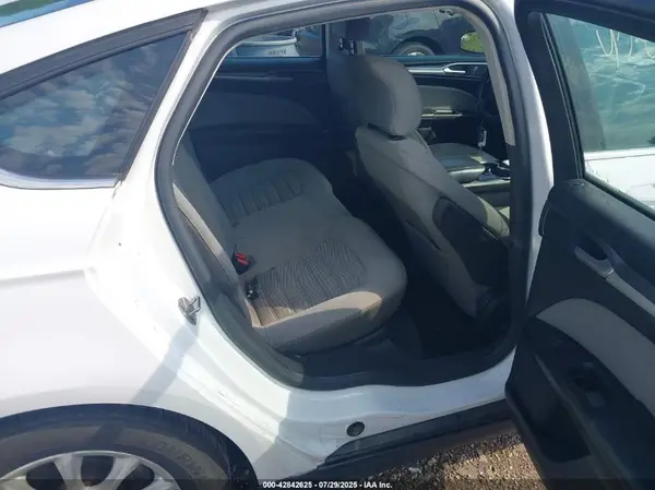 1FA6P0G77G5108661 2016 FORD FUSION - Image 8