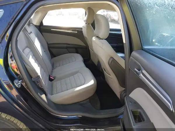 1FA6P0G7XG5119931 2016 FORD FUSION - Image 8