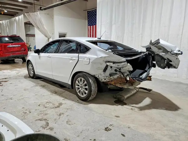 1FA6P0G7XG5123932 2016 FORD FUSION - Image 2