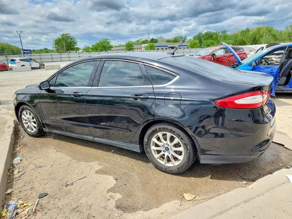 1FA6P0G7XG5125387 2016 FORD FUSION - Image 2