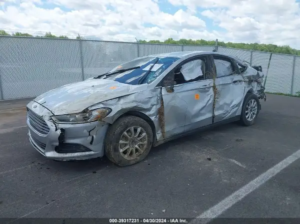 1FA6P0G7XG5129861 2016 FORD FUSION - Image 2