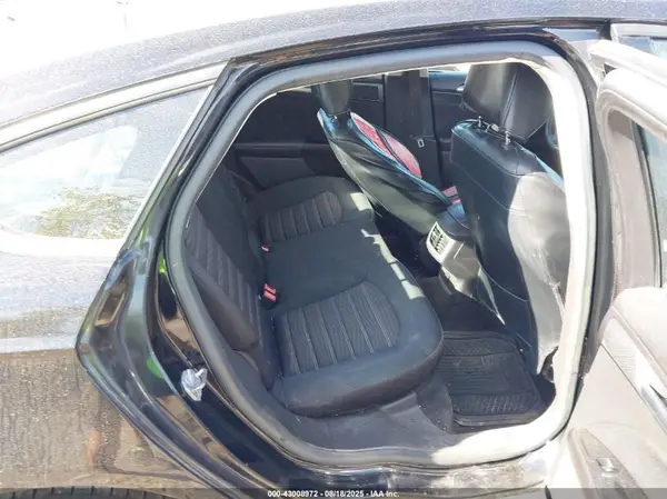 1FA6P0H71G5105107 2016 FORD FUSION - Image 8