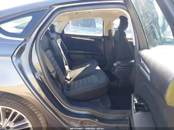 1FA6P0H72G5108582 2016 FORD FUSION - Image 8