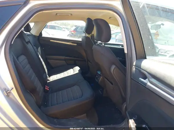 1FA6P0H7XG5114131 2016 FORD FUSION - Image 8