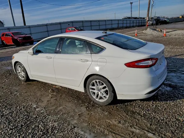 1FA6P0H7XG5116624 2016 FORD FUSION - Image 2