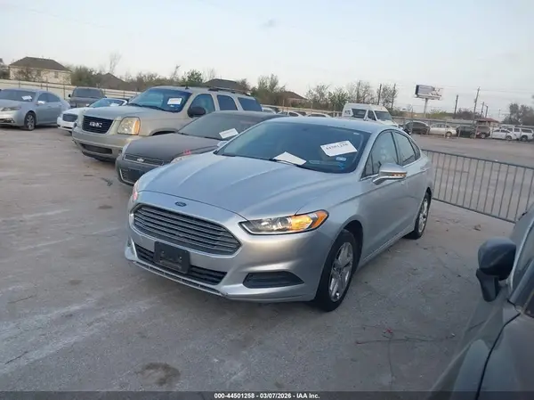 1FA6P0H7XG5118230 2016 FORD FUSION - Image 2