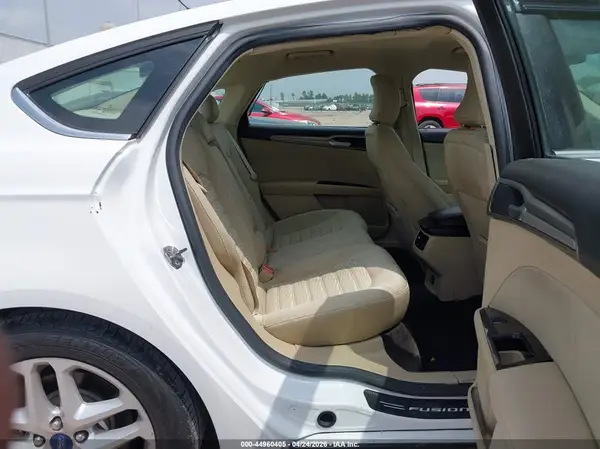 1FA6P0H7XG5118406 2016 FORD FUSION - Image 8