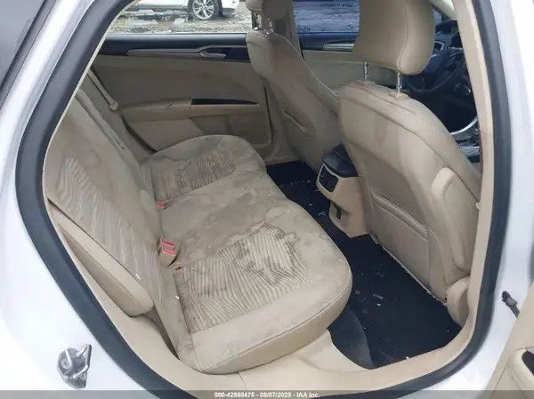 1FA6P0H7XG5119815 2016 FORD FUSION - Image 8