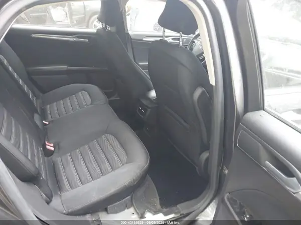 1FA6P0H7XG5121550 2016 FORD FUSION - Image 8