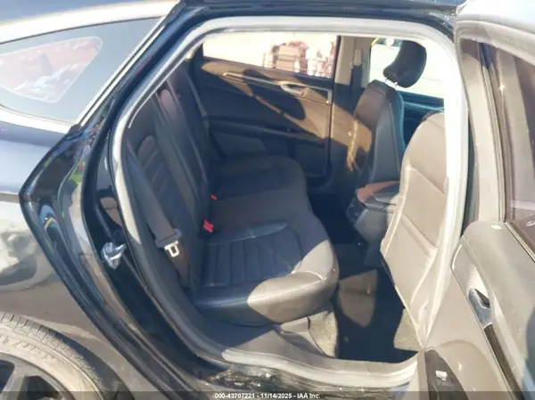 1FA6P0HD7G5110267 2016 FORD FUSION - Image 8