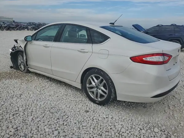 1FA6P0HDXG5106536 2016 FORD FUSION - Image 2