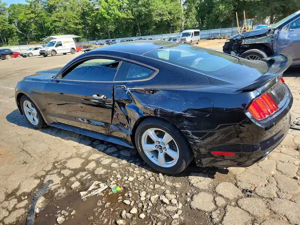 1FA6P8AM0G5200952 2016 FORD MUSTANG - Image 2