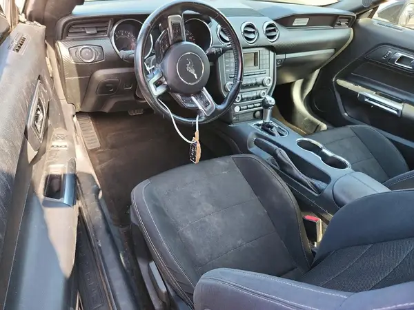 1FA6P8AM0G5200952 2016 FORD MUSTANG - Image 8
