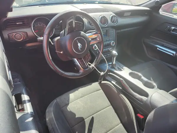 1FA6P8AM0H5219597 2017 FORD MUSTANG - Image 8