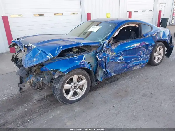 1FA6P8AM0H5226629 2017 FORD MUSTANG - Image 2