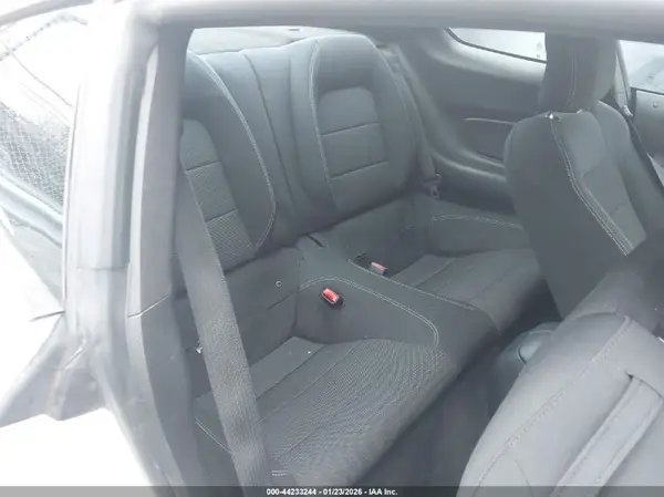 1FA6P8AM0H5264118 2017 FORD MUSTANG - Image 8