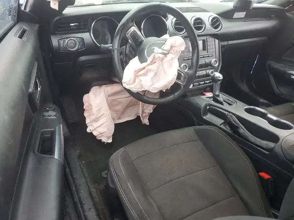 1FA6P8AM0H5266466 2017 FORD MUSTANG - Image 8