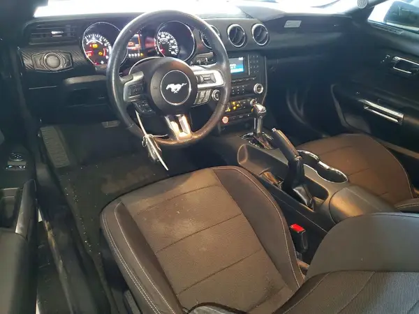 1FA6P8AM0H5330859 2017 FORD MUSTANG - Image 8