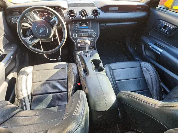 1FA6P8AM1G5205898 2016 FORD MUSTANG - Image 8
