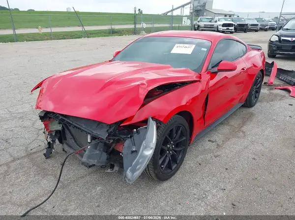 1FA6P8AM1G5209076 2016 FORD MUSTANG - Image 2