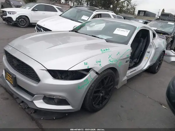 1FA6P8AM1G5221017 2016 FORD MUSTANG - Image 2
