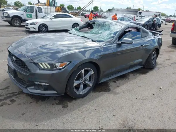 1FA6P8AM1G5269049 2016 FORD MUSTANG - Image 2