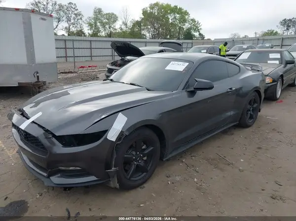 1FA6P8AM1G5270881 2016 FORD MUSTANG - Image 2