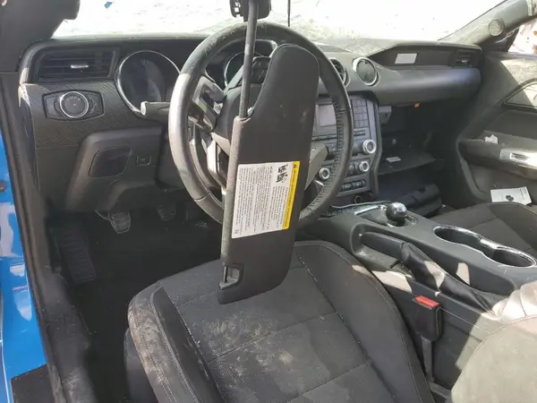 1FA6P8AM1H5213680 2017 FORD MUSTANG - Image 8