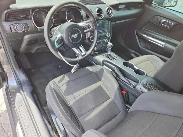 1FA6P8AM1H5227045 2017 FORD MUSTANG - Image 8