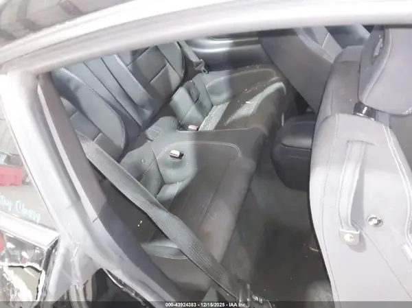 1FA6P8AM1H5265665 2017 FORD MUSTANG - Image 8
