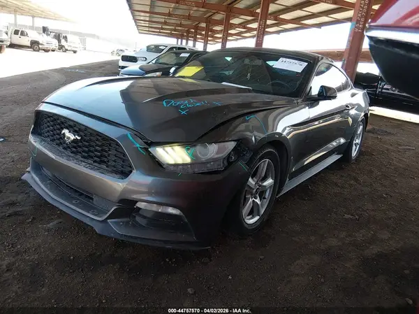 1FA6P8AM1H5273006 2017 FORD MUSTANG - Image 2