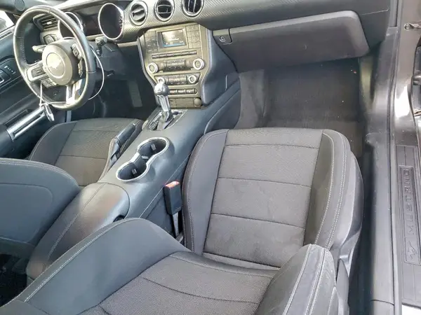 1FA6P8AM1H5276262 2017 FORD MUSTANG - Image 8