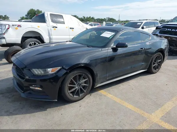 1FA6P8AM1H5285642 2017 FORD MUSTANG - Image 2