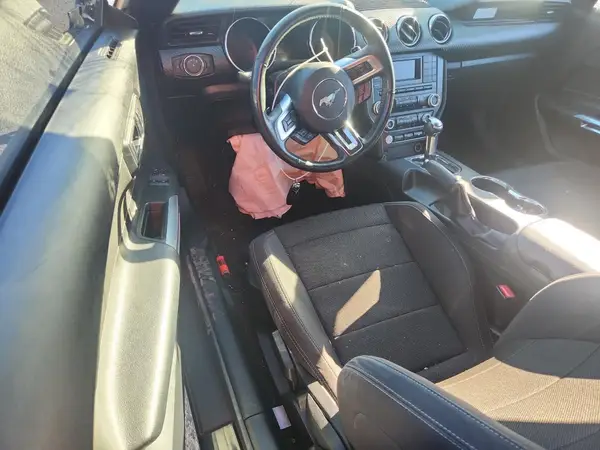 1FA6P8AM1H5291215 2017 FORD MUSTANG - Image 8